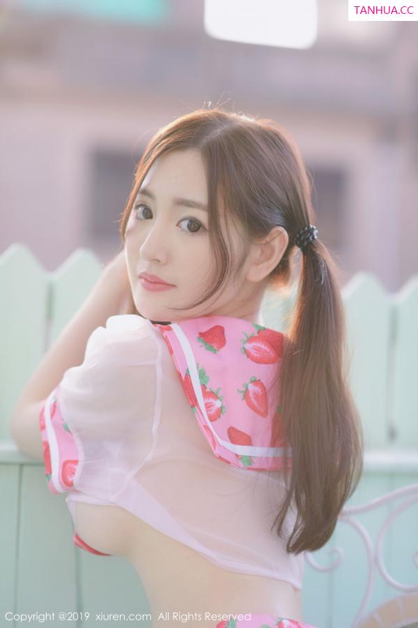 沈梦瑶  性感女神沈梦瑶 空乘制服草莓内衣第43张图片